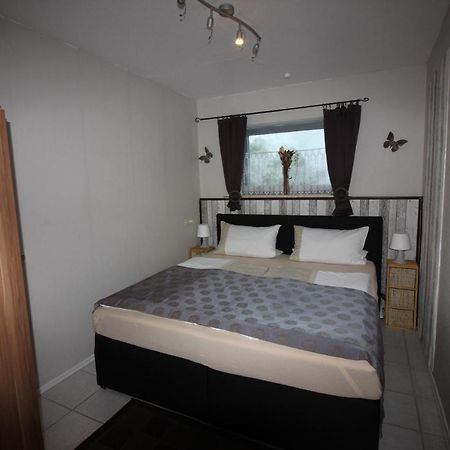 Haus Abbi, Ferienwohnung Mit Schwimmbad Hage 외부 사진