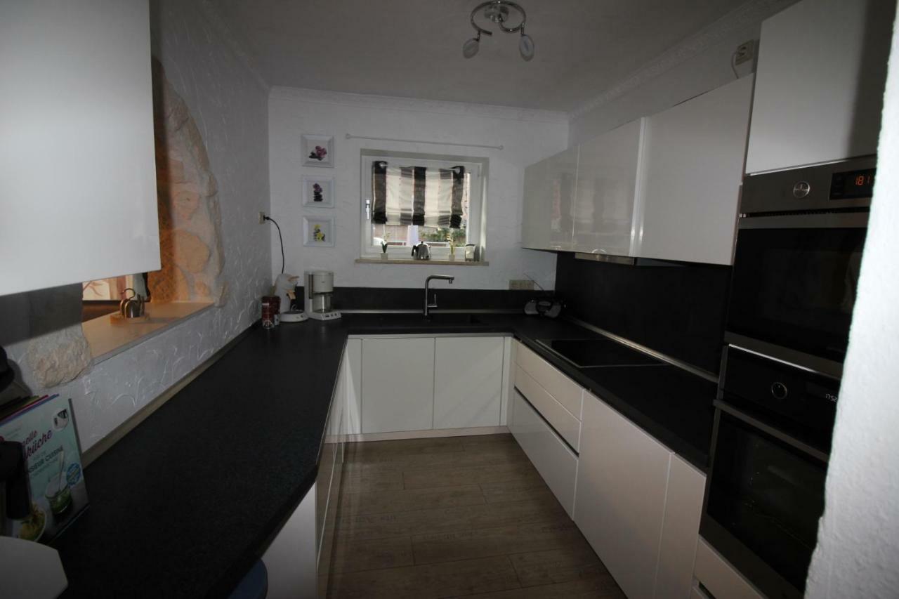 Haus Abbi, Ferienwohnung Mit Schwimmbad Hage 외부 사진