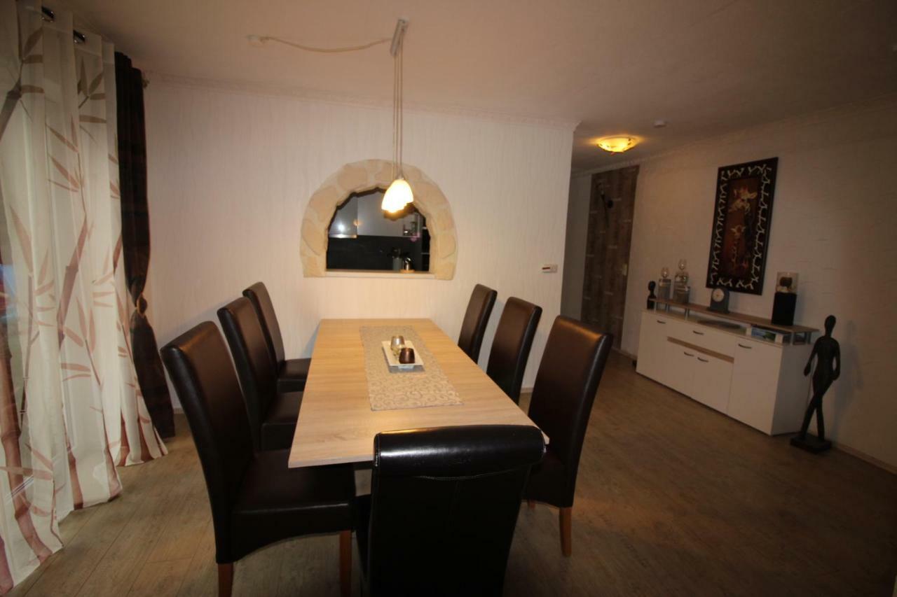Haus Abbi, Ferienwohnung Mit Schwimmbad Hage 외부 사진
